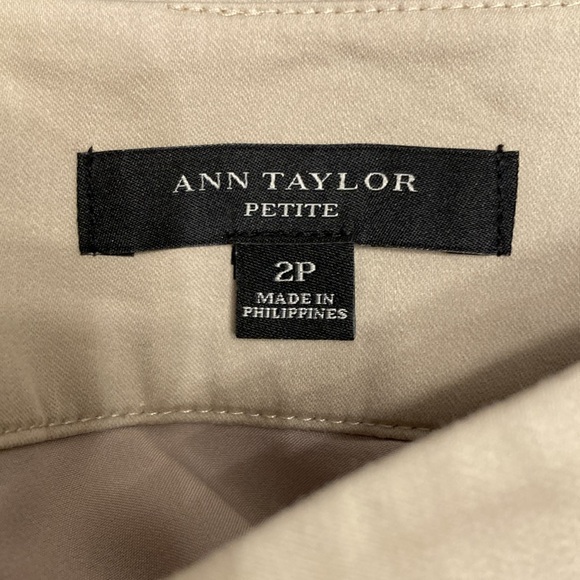Ann Taylor Khaki Colored Pencil Skirt, Size 2P, Fully Lined, Excellent Condition - Picture 2 of 10